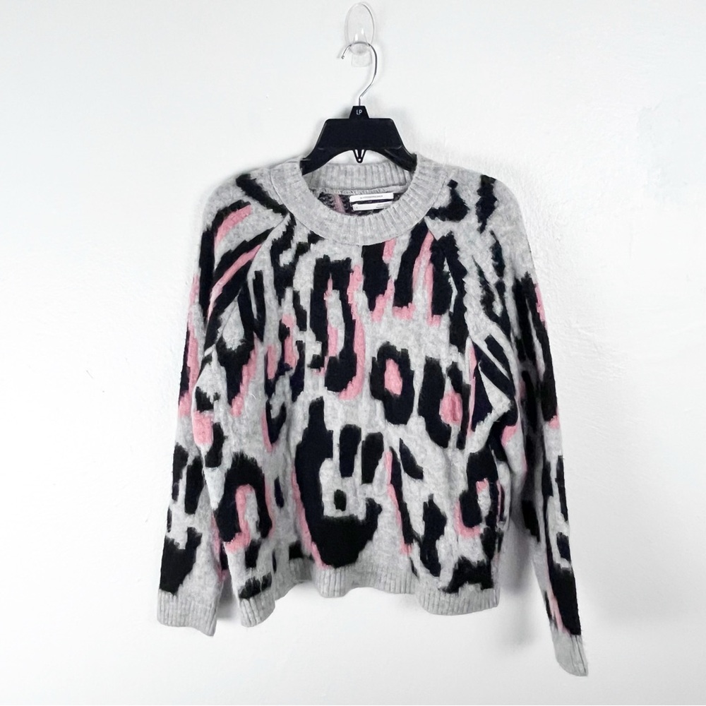 ANTHROPOLOGIE Gisella Leopard Print Long Sleeves Sweater Size Small Fuzzy Cozy